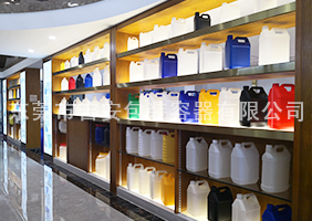 男人用鸡巴捅日本女人吉安容器一楼化工扁罐展区